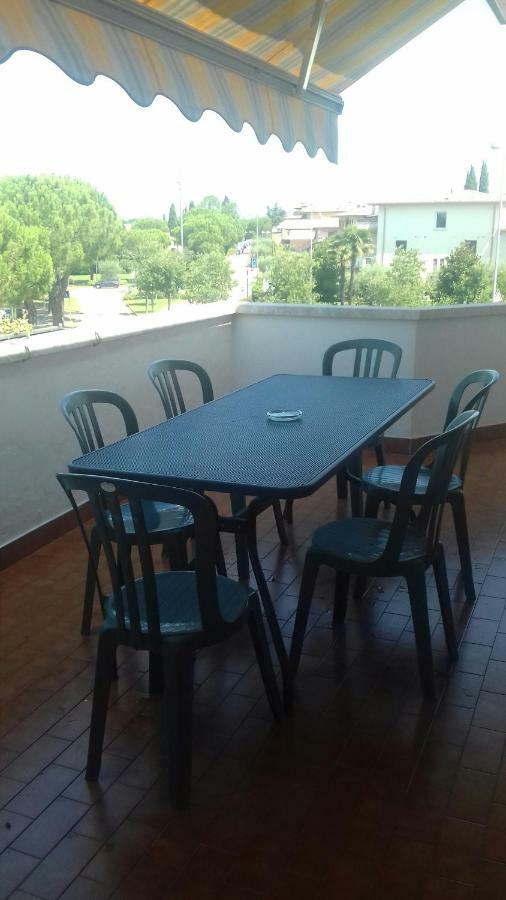 Apartament Casa Vacanze Niko Ap Cir Cni00247 Sirmione Exterior foto