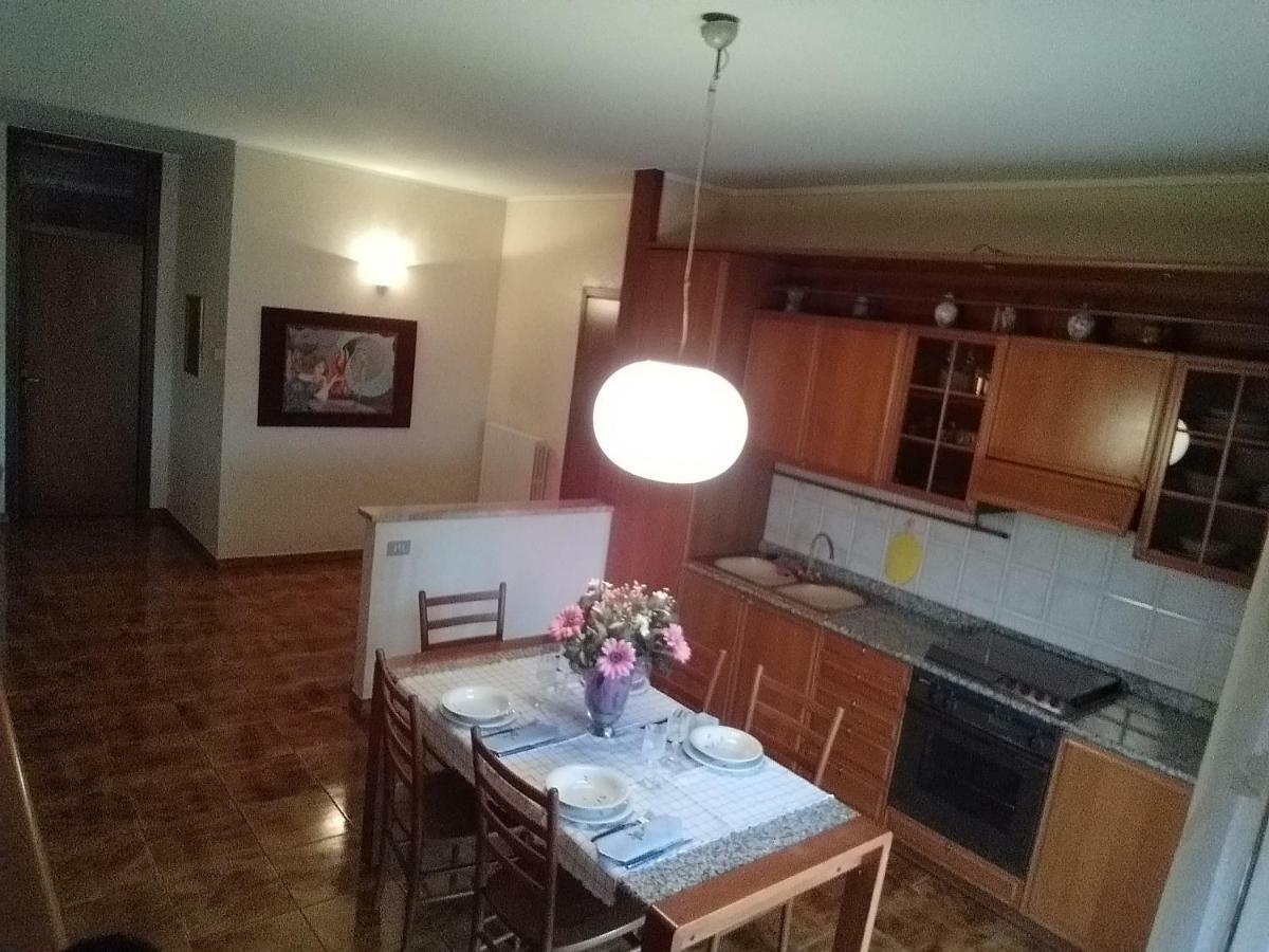 Apartament Casa Vacanze Niko Ap Cir Cni00247 Sirmione Exterior foto